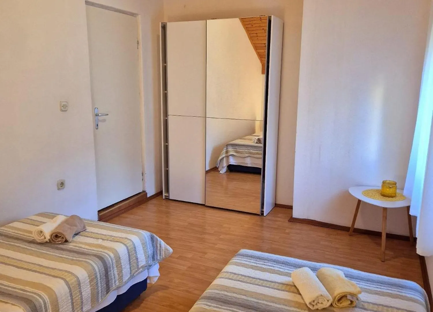 Apartments Bele Maslenica